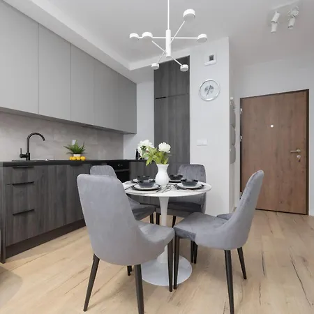 Wyjatkowe Studia W Warszawie By Noclegi Renters Warszawa Zewnętrze zdjęcie